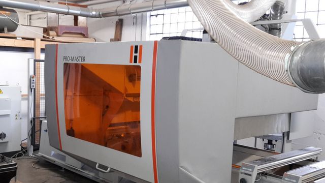 Référence HOLZHER Promaster 5 axes CNC Expériences de la menuiserie Matt avec la Pro-Master 5 axes CNC HOLZHER