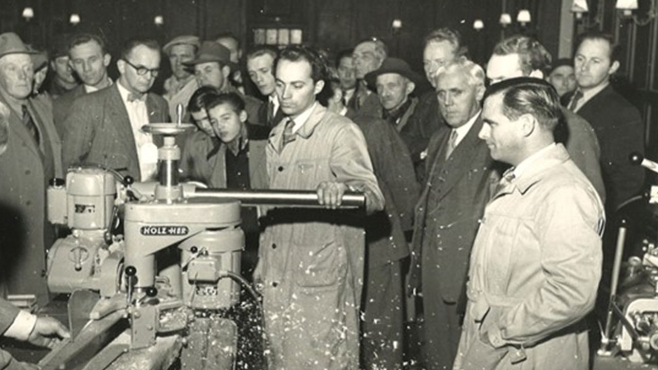 1951: Entraineurs Historique HOLZHER: 1951